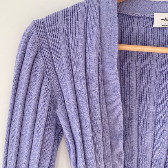 Aritzia Wilfred Plunge Cardigan in PALE VIOLET - Picture 8 of 9